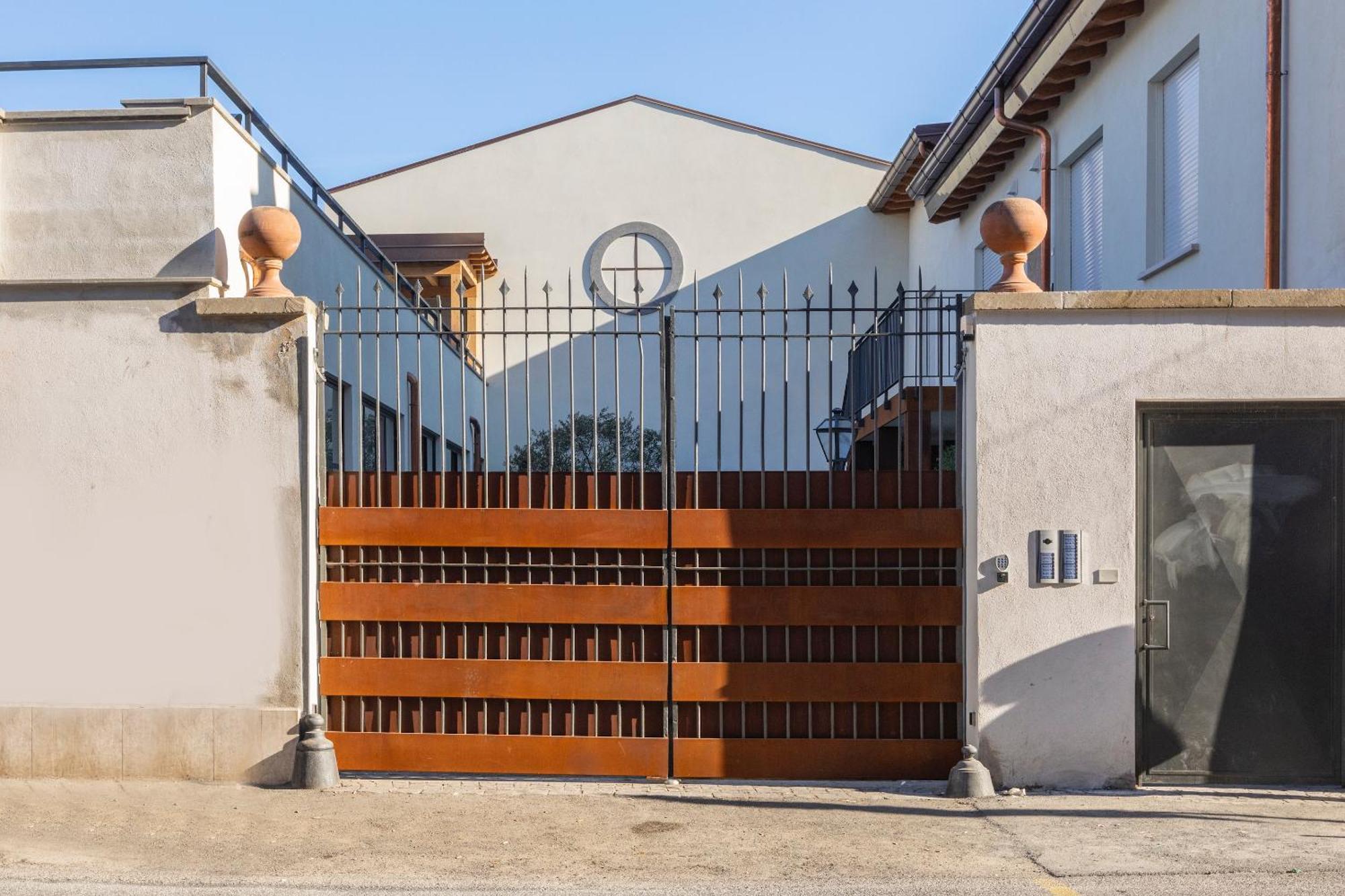 Sonder San Lorenzo Rome Bagian luar foto